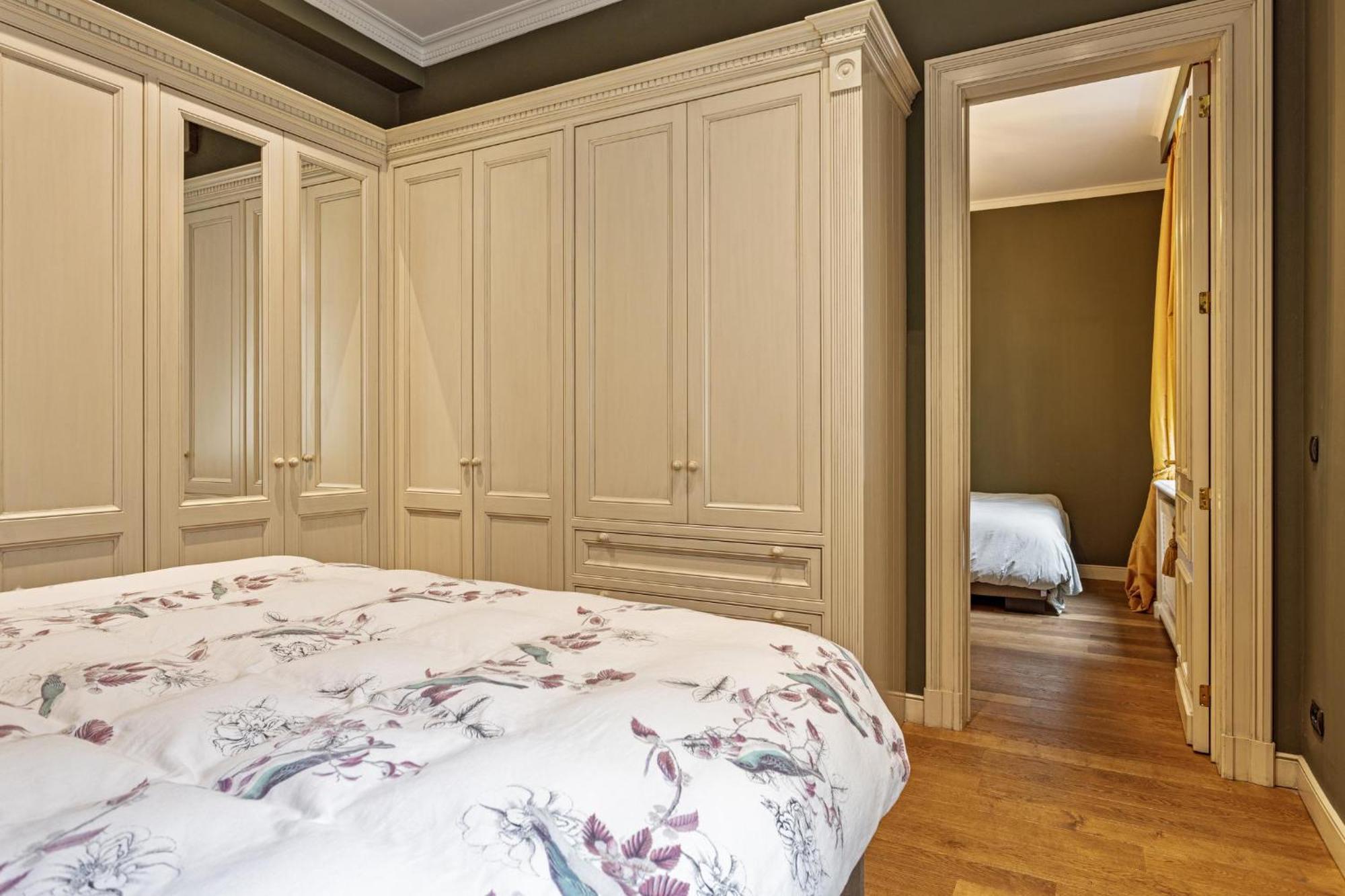 Appartement Spacious Near Grote Markt *